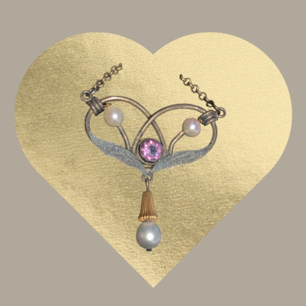 Art Nouveau Lavaliere With Pearl Drop Pendant
